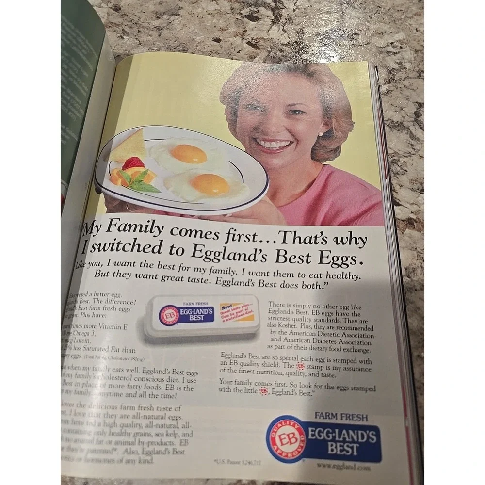 Better‎ Homes and Gardens Magazine December 2003 Love & Joy